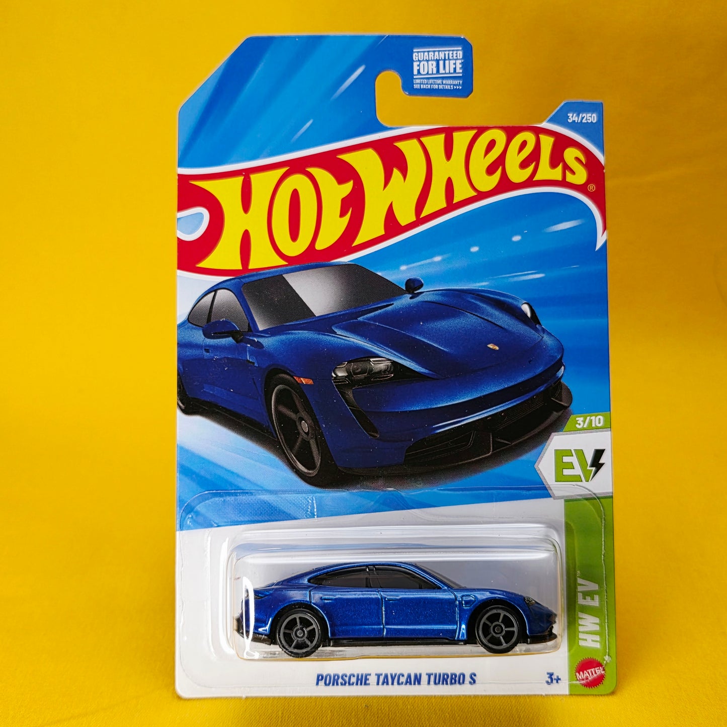 PORSCHE TAYCAN TURBO S