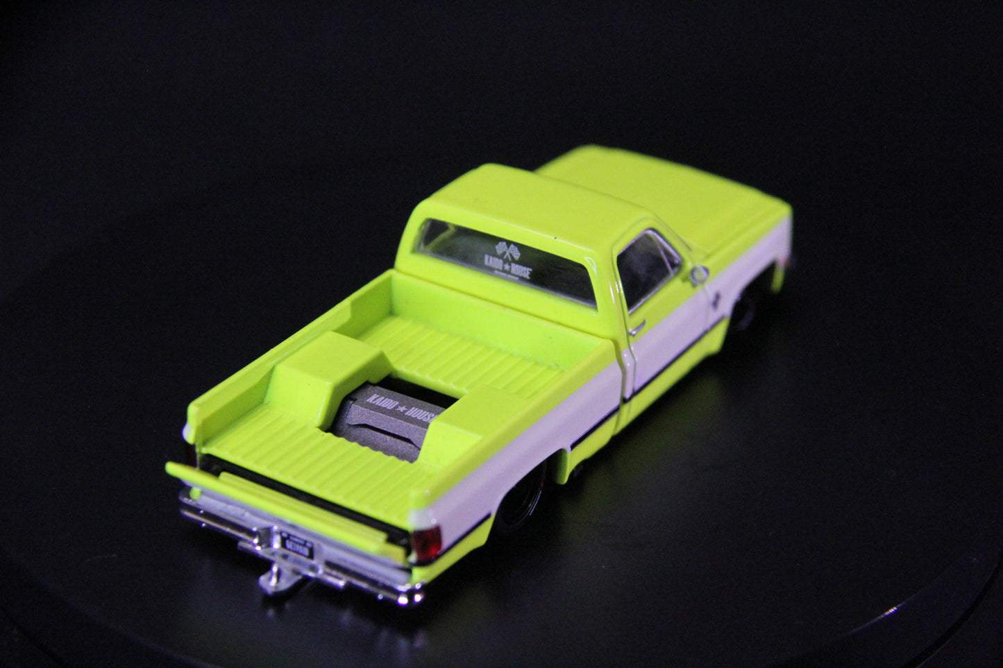 CHEVY SILVERADO FLO YELLOW V1