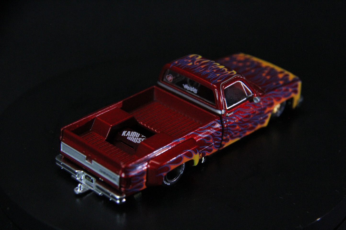 CHEVROLET SILVERADO DUALLY ON FIRE V1
