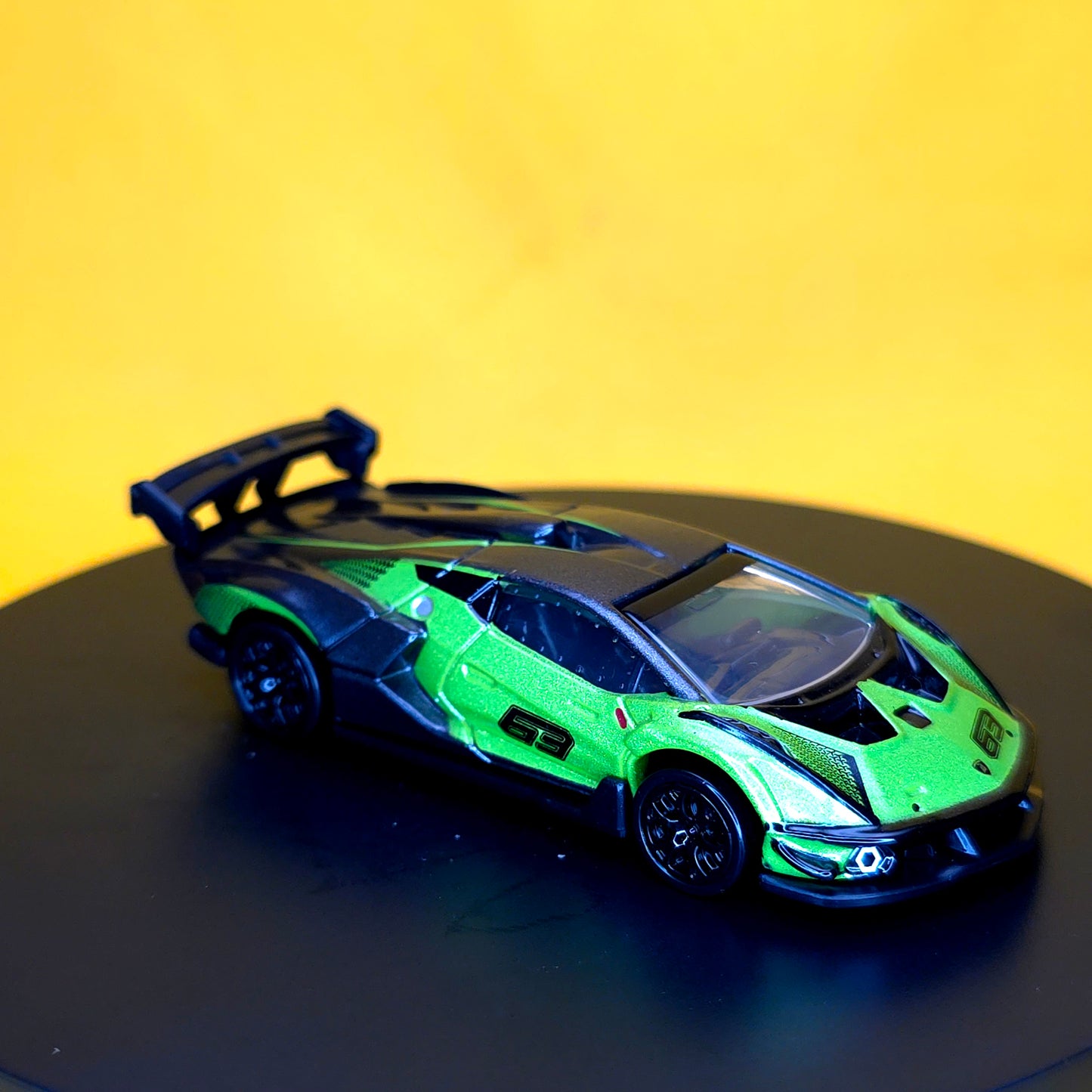 LAMBORGHINI ESSENZA SCV12