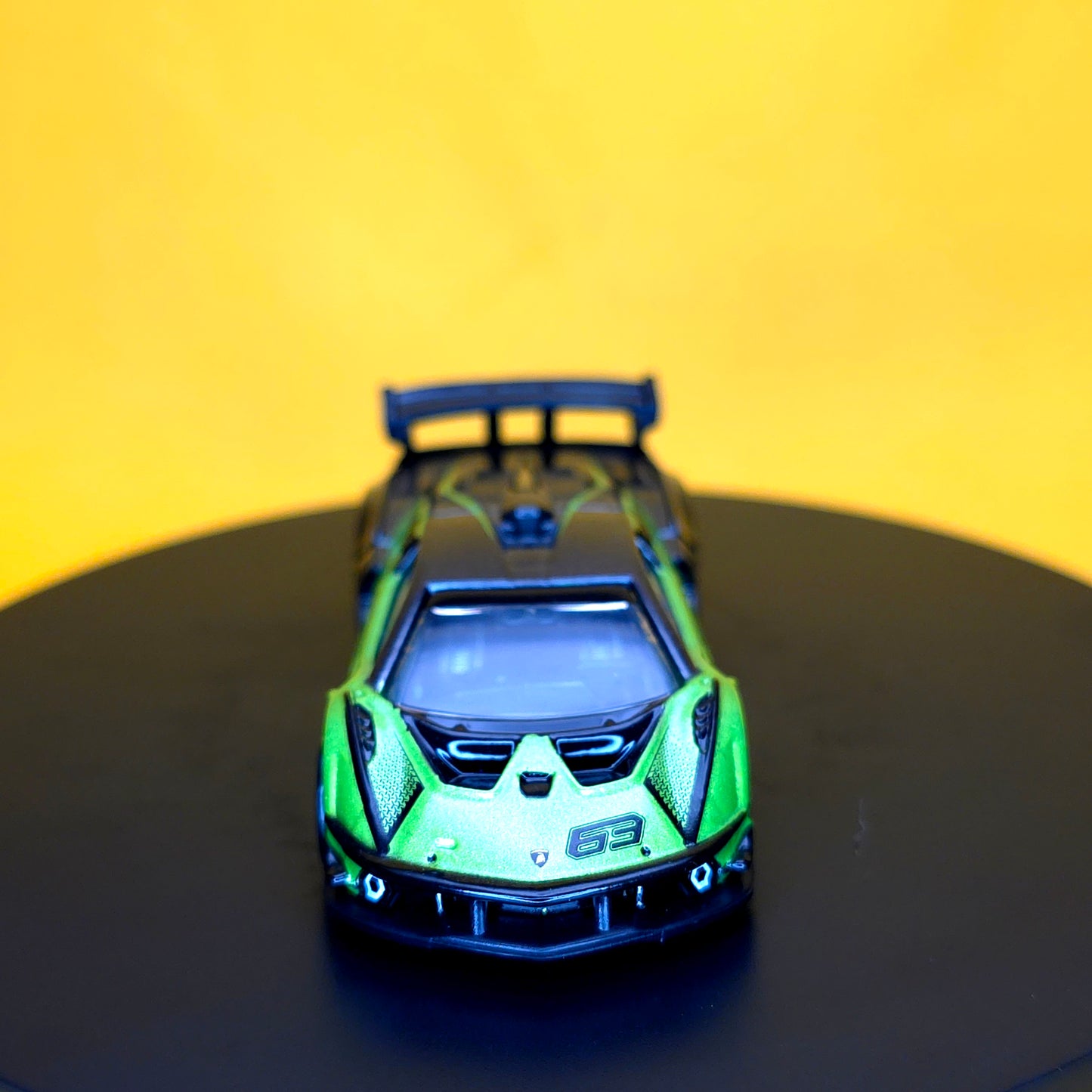 LAMBORGHINI ESSENZA SCV12