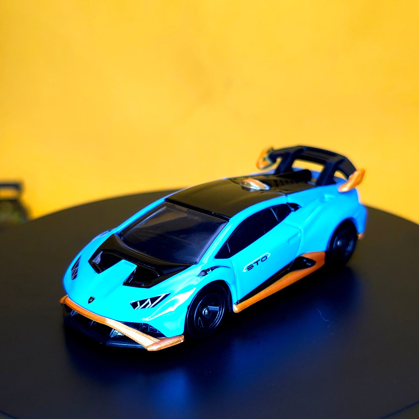 LAMBORGHINI HURACAN STO