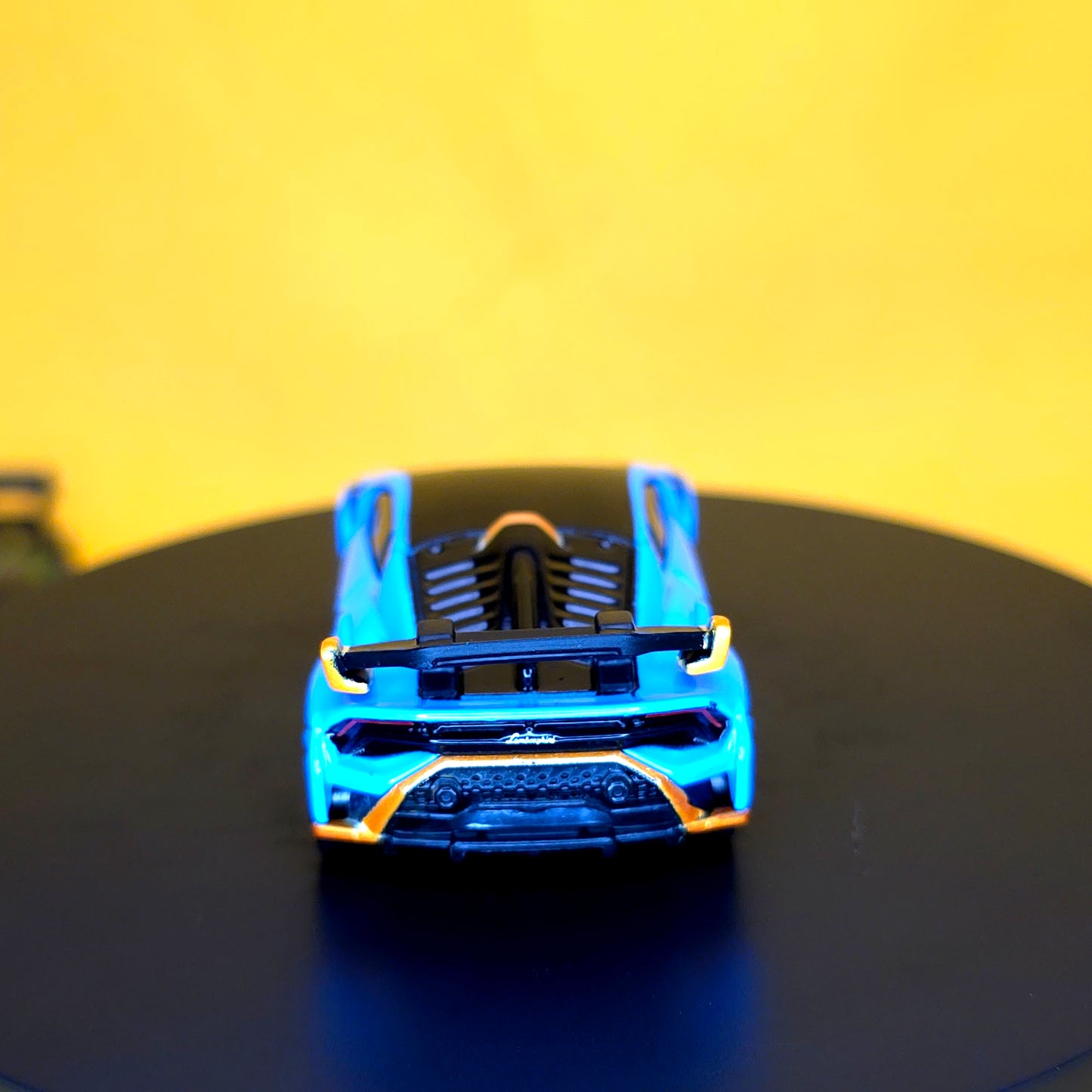 LAMBORGHINI HURACAN STO