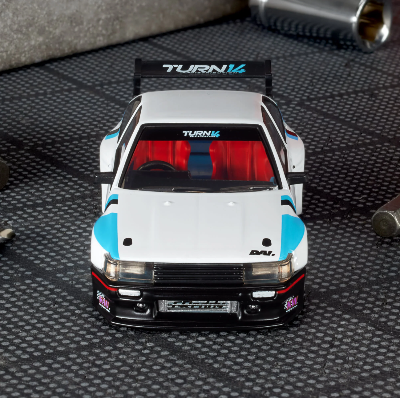 TOYOTA COROLLA LEVIN AE86 CUSTOM