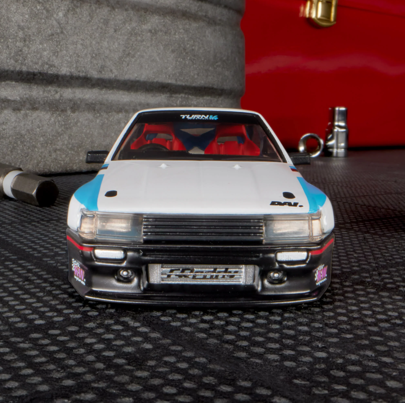 TOYOTA COROLLA LEVIN AE86 CUSTOM