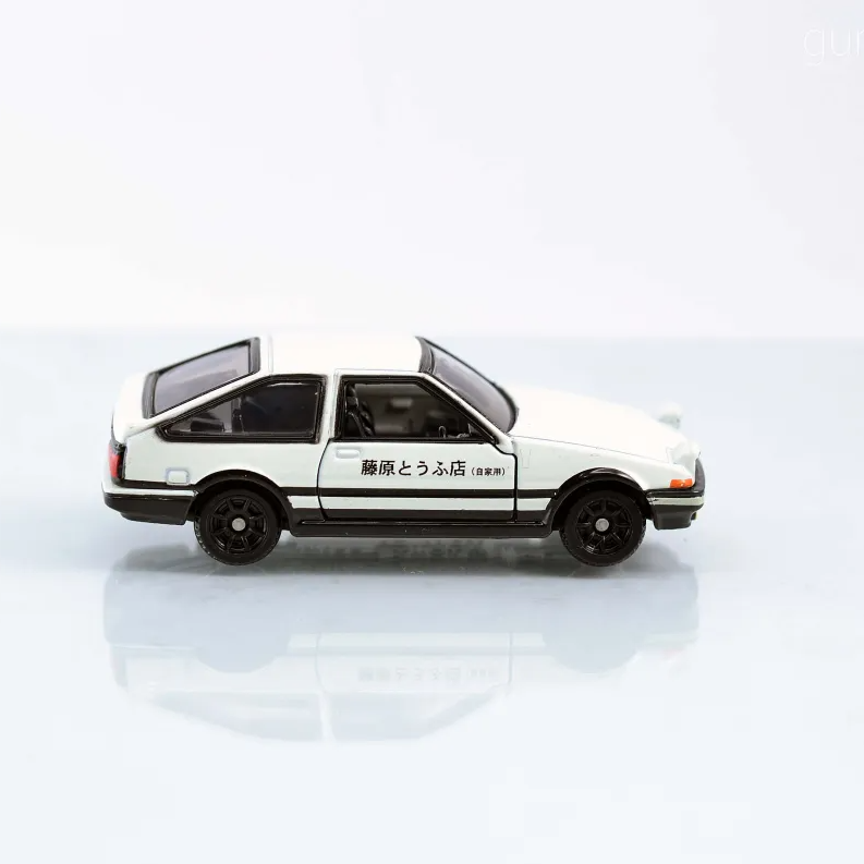 TOYOTA AE86 TRUENO INITIAL D