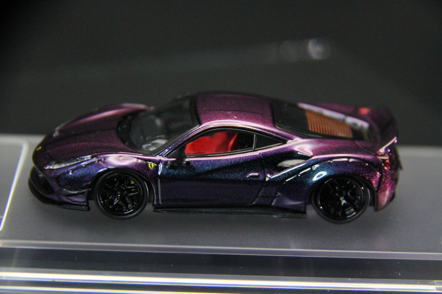 FERRARI LB488 CAMALEON