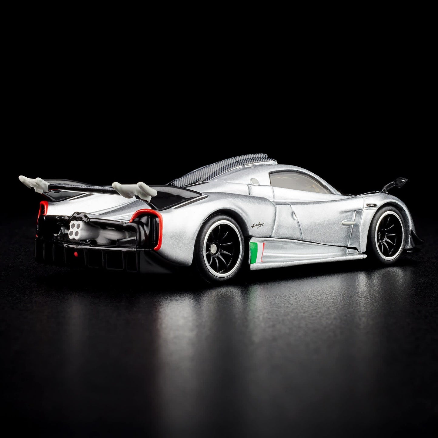 PAGANI HUAYRA R 2021 RLC